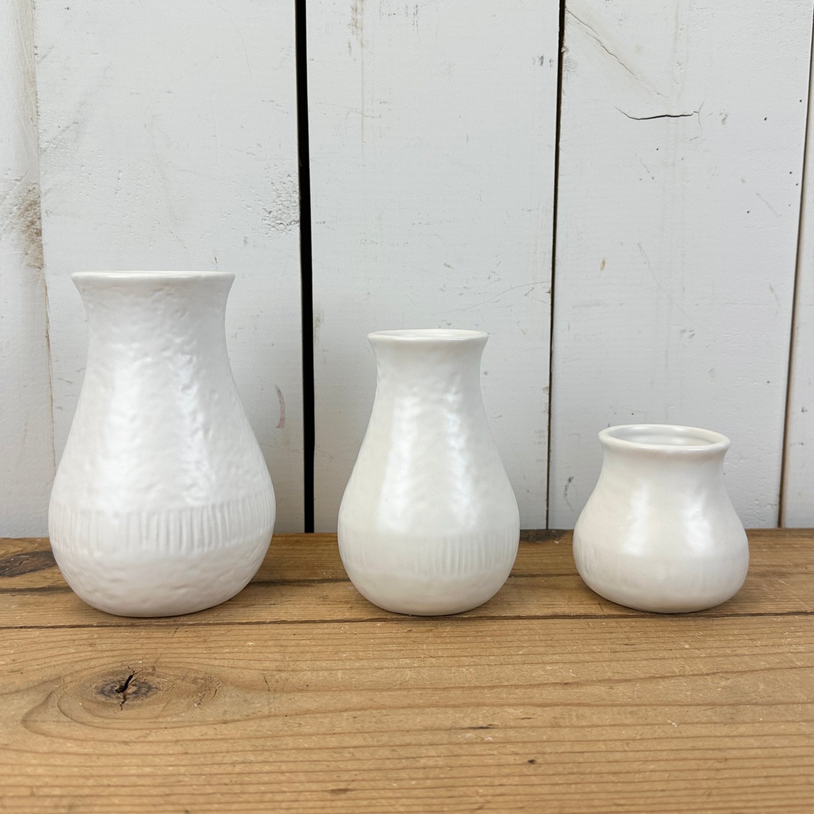 Small White Set of 3 Vases - Image 3