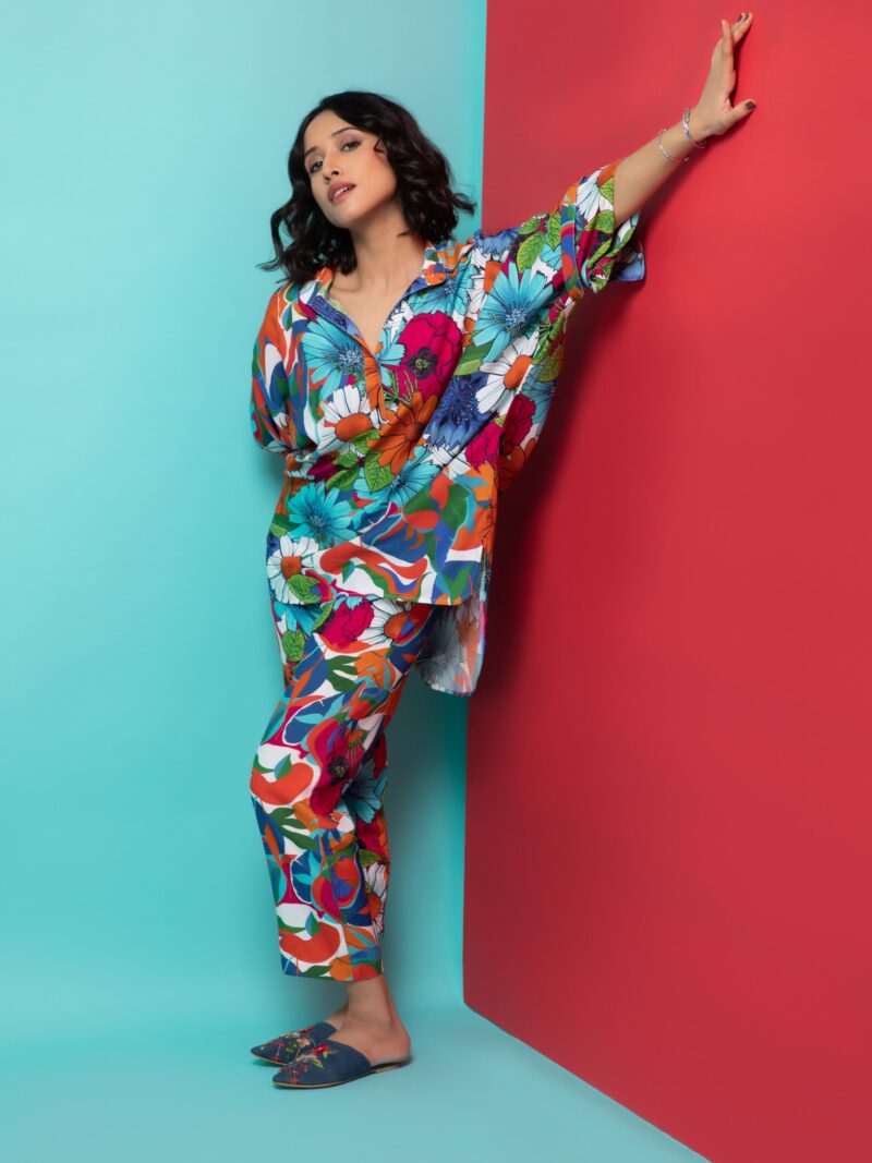 Jamaica High-Low Shirt & Straight Pants Set